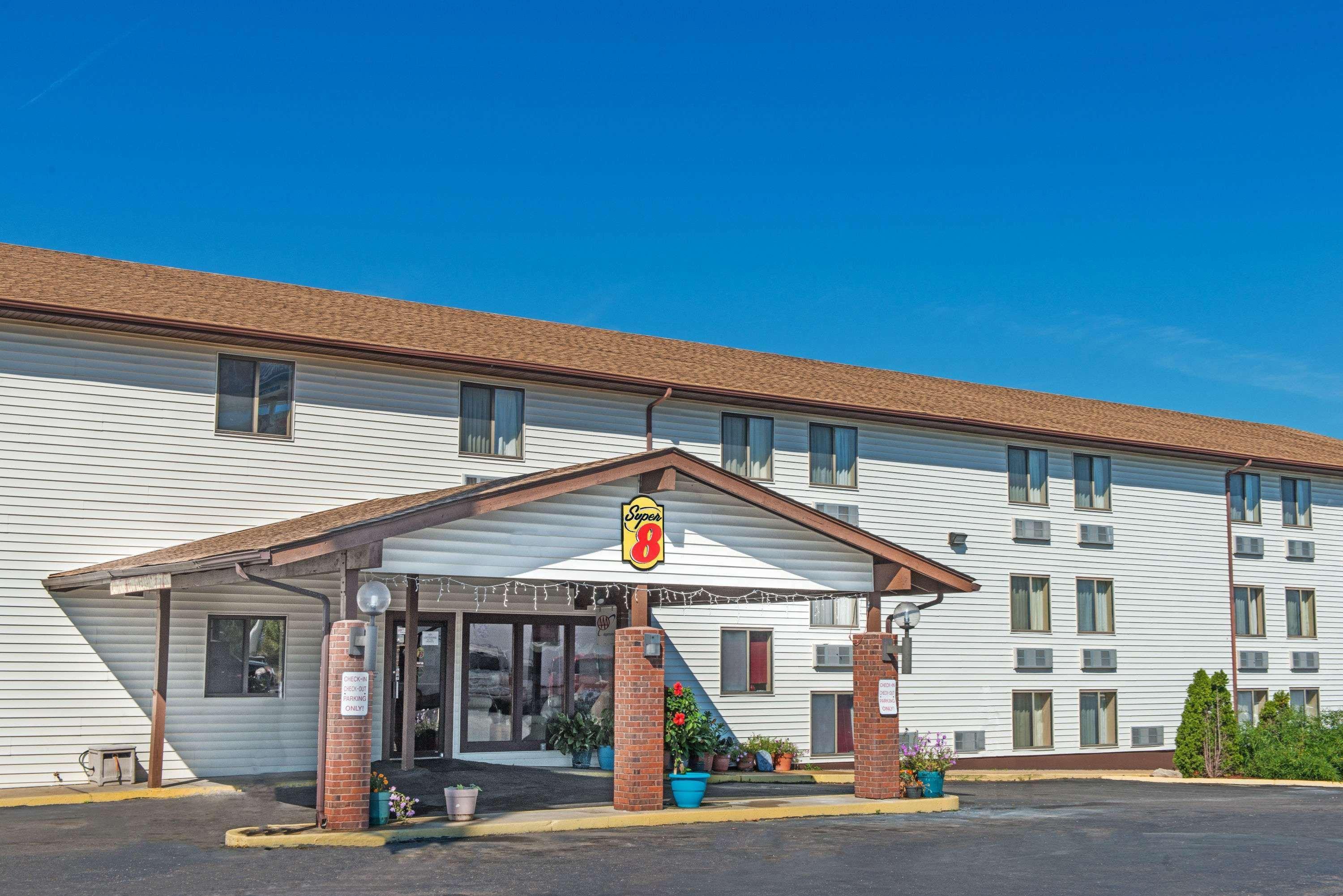 Super 8 By Wyndham Sullivan Extérieur photo